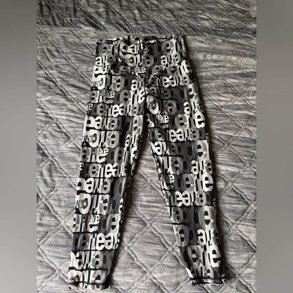 AERIE Chill Play Move leggings black and white size XL women’s